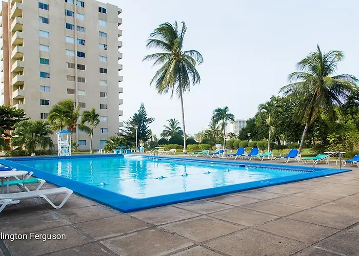 Turtle Towers Aparthotel