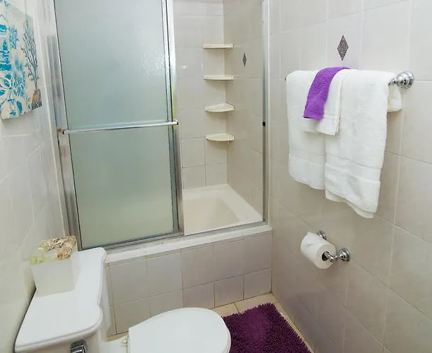 Turtle Towers Aparthotel *