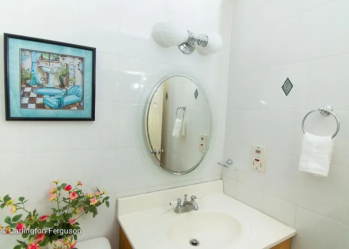 Turtle Towers Aparthotel Ocho Rios