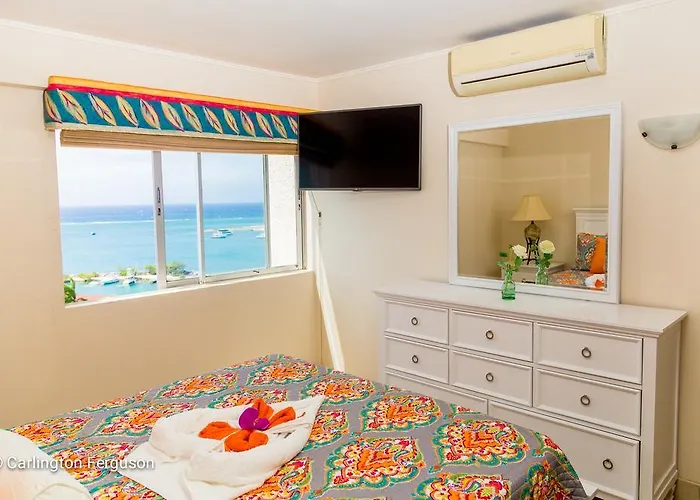Turtle Towers Aparthotel Ocho Rios