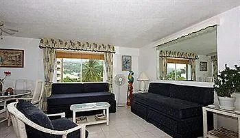 Turtle Towers Aparthotel